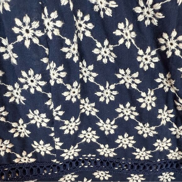 Trixxi Black and White Patterned Mini Dress with Crocheted Bodice - Picture 4 of 5